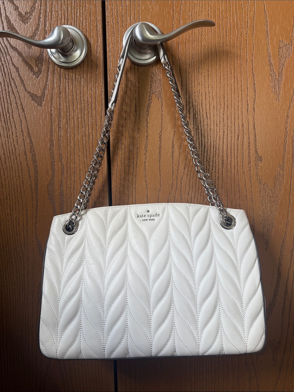 kate spade White Quilted Shoulder Bag with Chain Straps